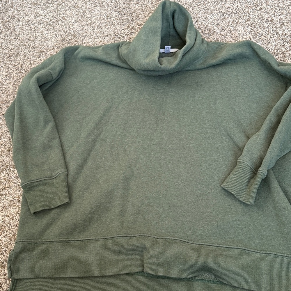 Time and Tru Turtleneck Oversized Green Size Small - Picture 10 of 12